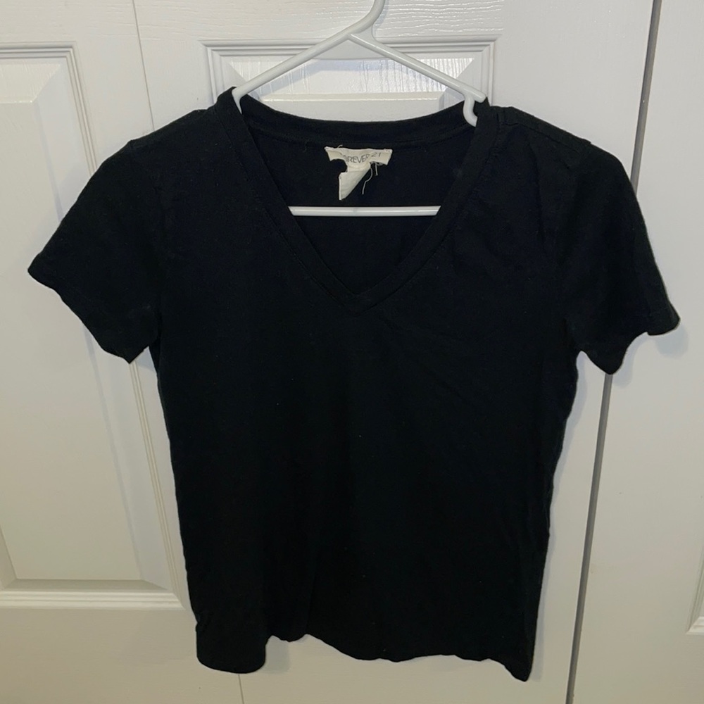 Forever 21 v neck t shirt